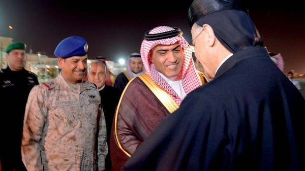 بطريرك المارون اللبناني مع المسئولين بالمملكة