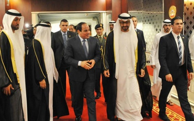 الرئيس السيسي فى الإمارات (أرشيفية)