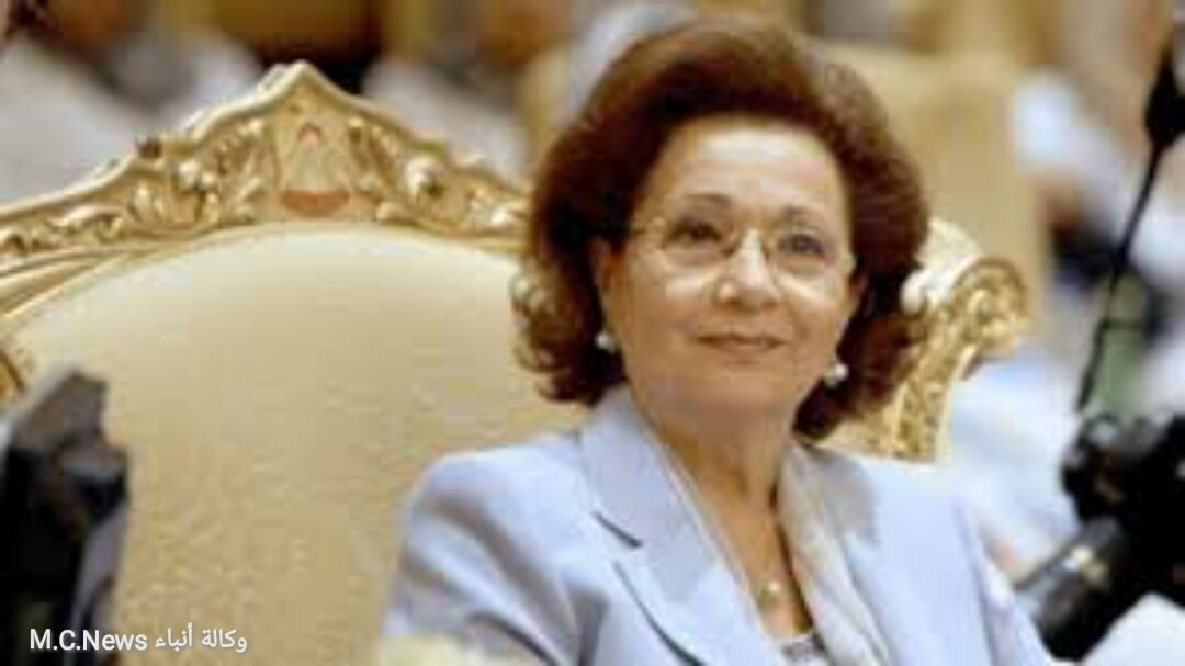 السيدة سوزان مبارك (أرشيفية)