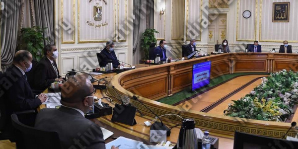 الحكومة تطبيق أجراءات جديدة بعدم ارتفاع الإصابات بفيروس كورونا ومنها إلغاء إحتفالات رأس السنة
